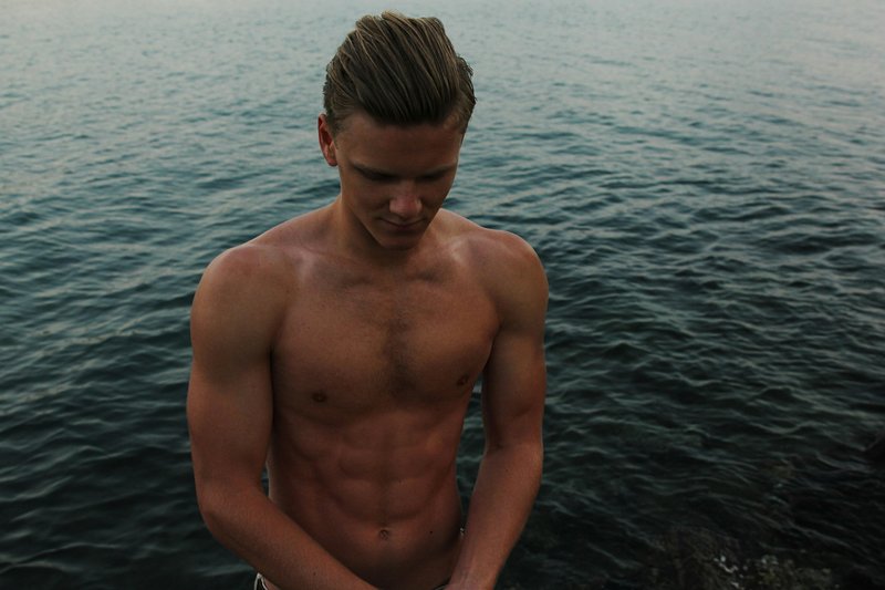 7 Habits That Quietly Kill Your Erection Quality – masculine growth symbolism