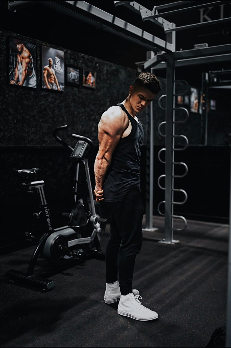 How Small Is Too Small for a Guy? Size, Psychology & Attraction – masculine growth symbolism