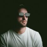 The Link Between Jawline Exercises and Testosterone visual metaphor – confidence and energy