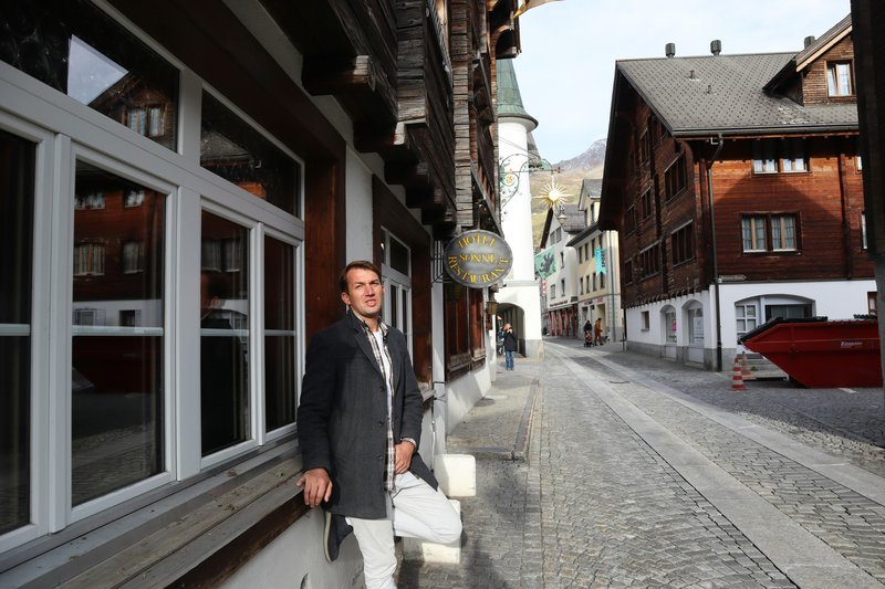 The Lingering Mental Wounds Men Carry from Locker Room Moments – masculine growth symbolism