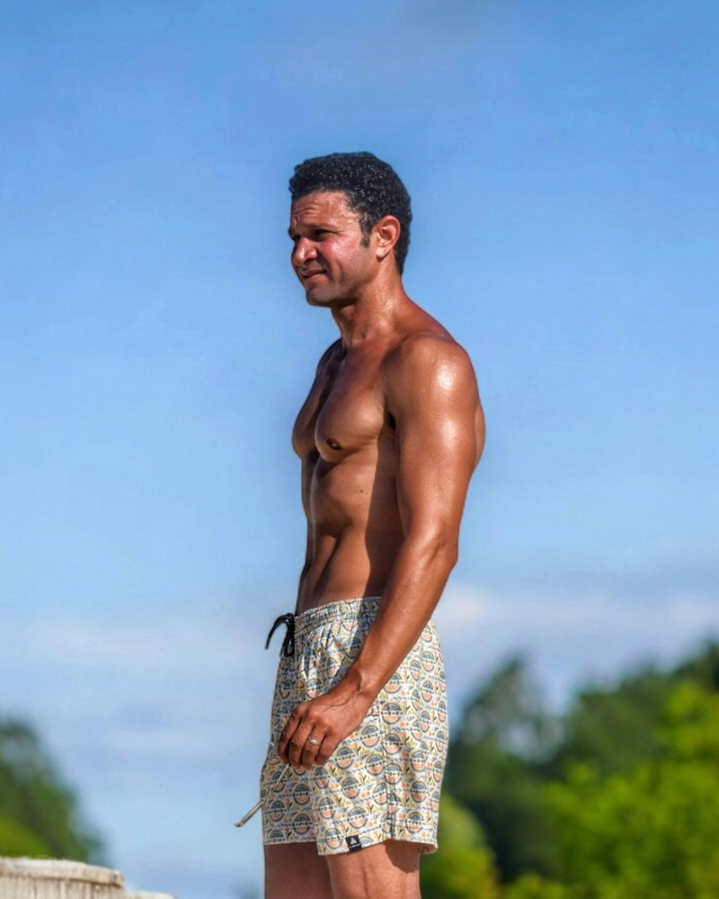 How to Boost Naked Confidence Without Changing Your Body visual metaphor – confidence and energy