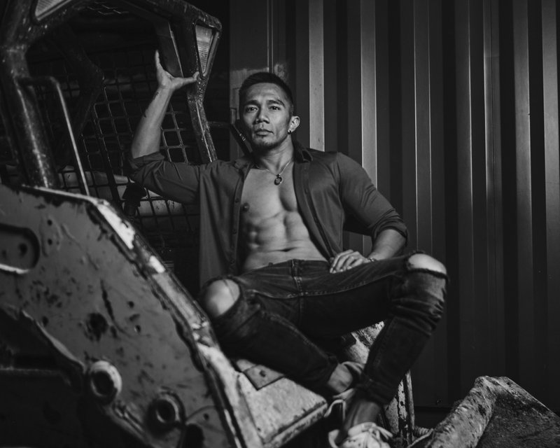 Image representing: Handling tests women and male power