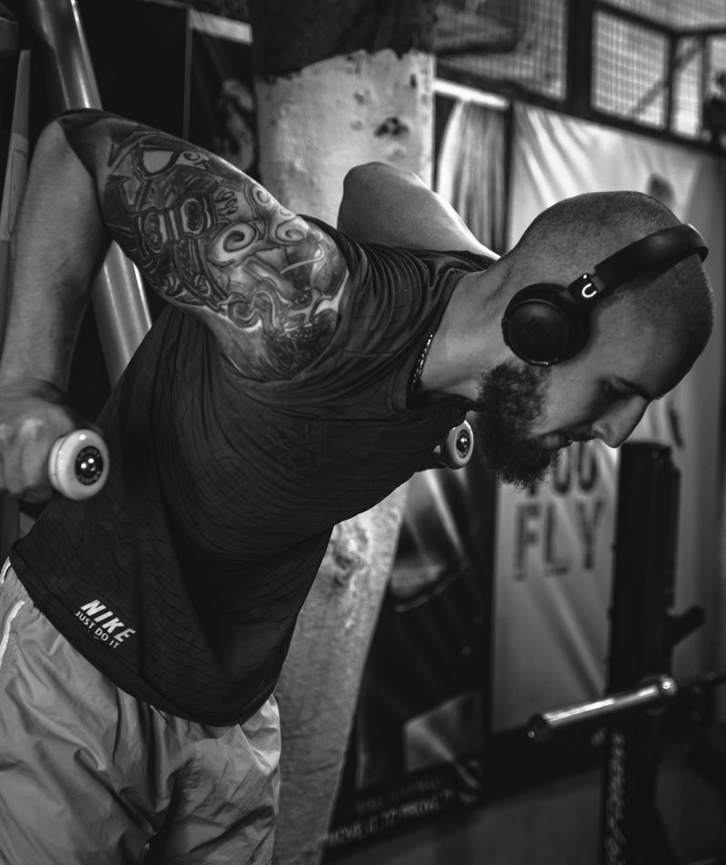 How to Eliminate Hormone-Killing Toxins from Your Bathroom visual metaphor – confidence and energy