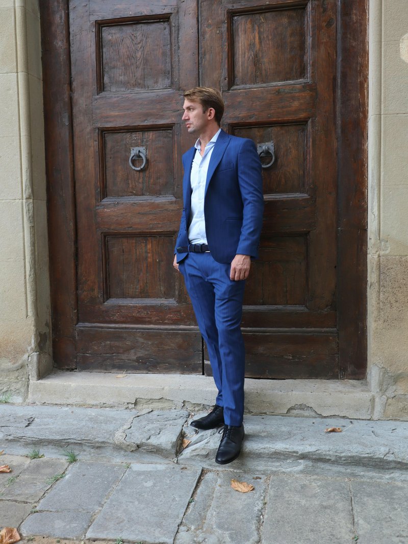 Daily Supplement Protocols to Maximize Male Hormones and Performance – strength and sexual wellness theme