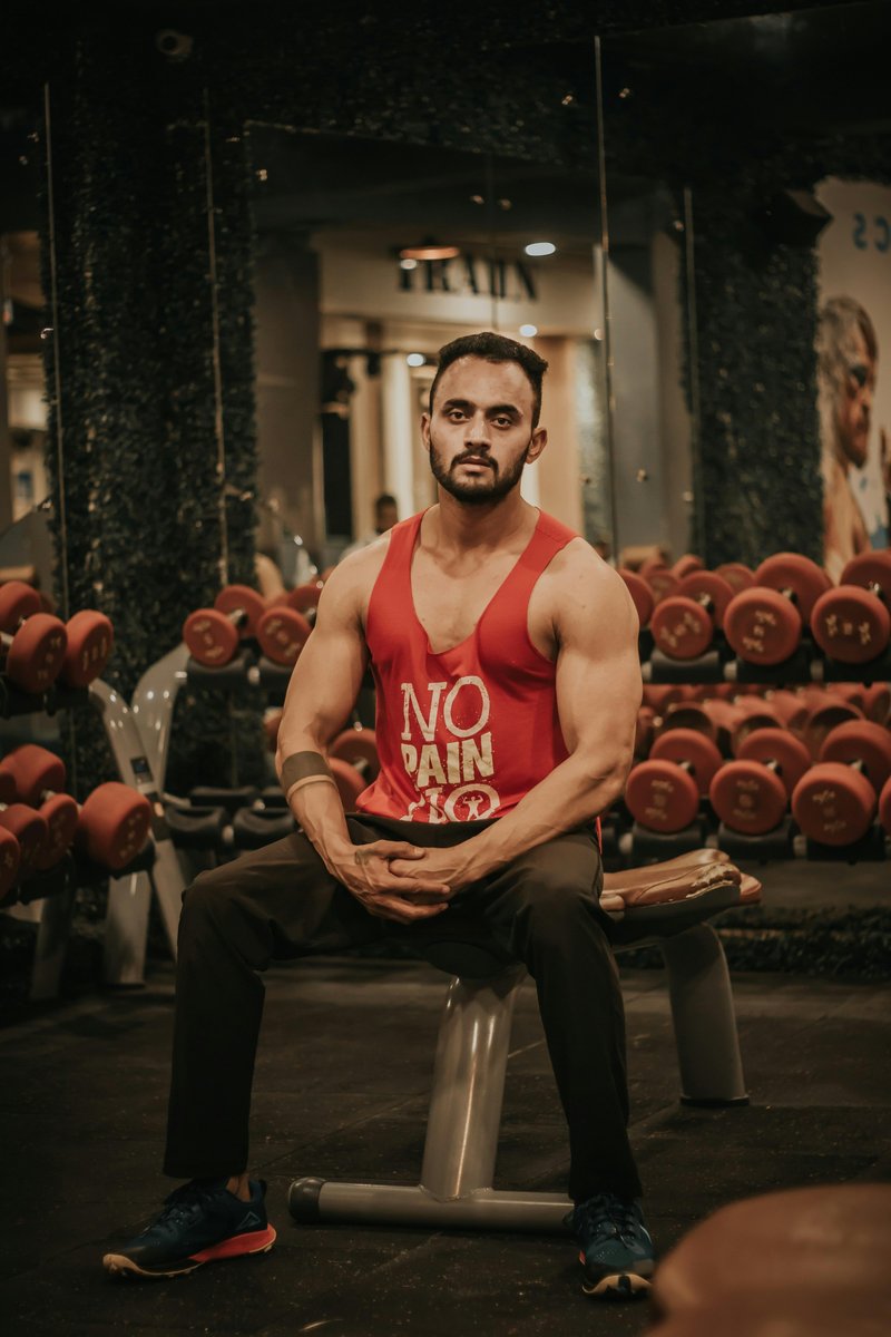 How Performance Pressure Sabotages Your Erections visual metaphor – confidence and energy How Performance Pressure Sabotages Your Erections visual metaphor – confidence and energy